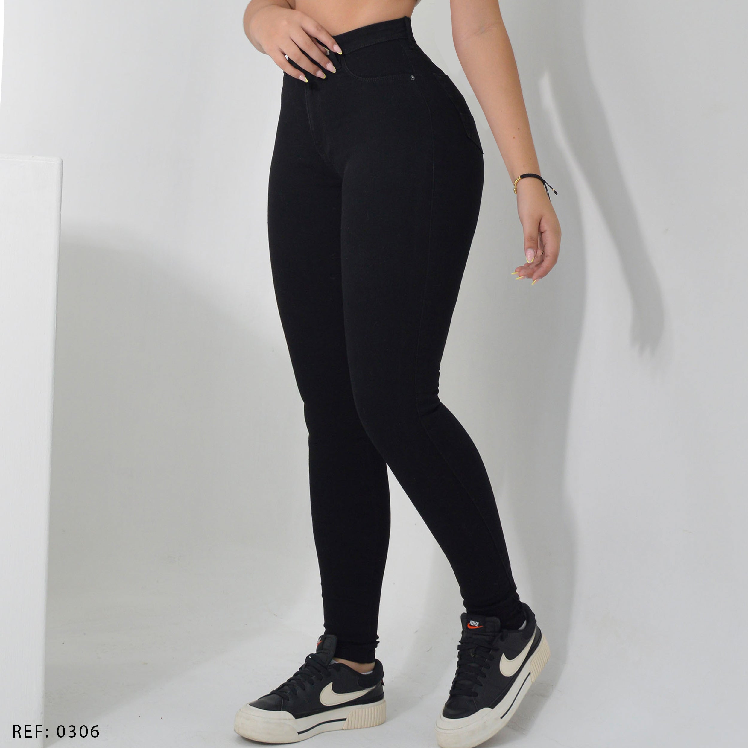 JEAN SKINNY STRETCH TIRO ALTO 0306