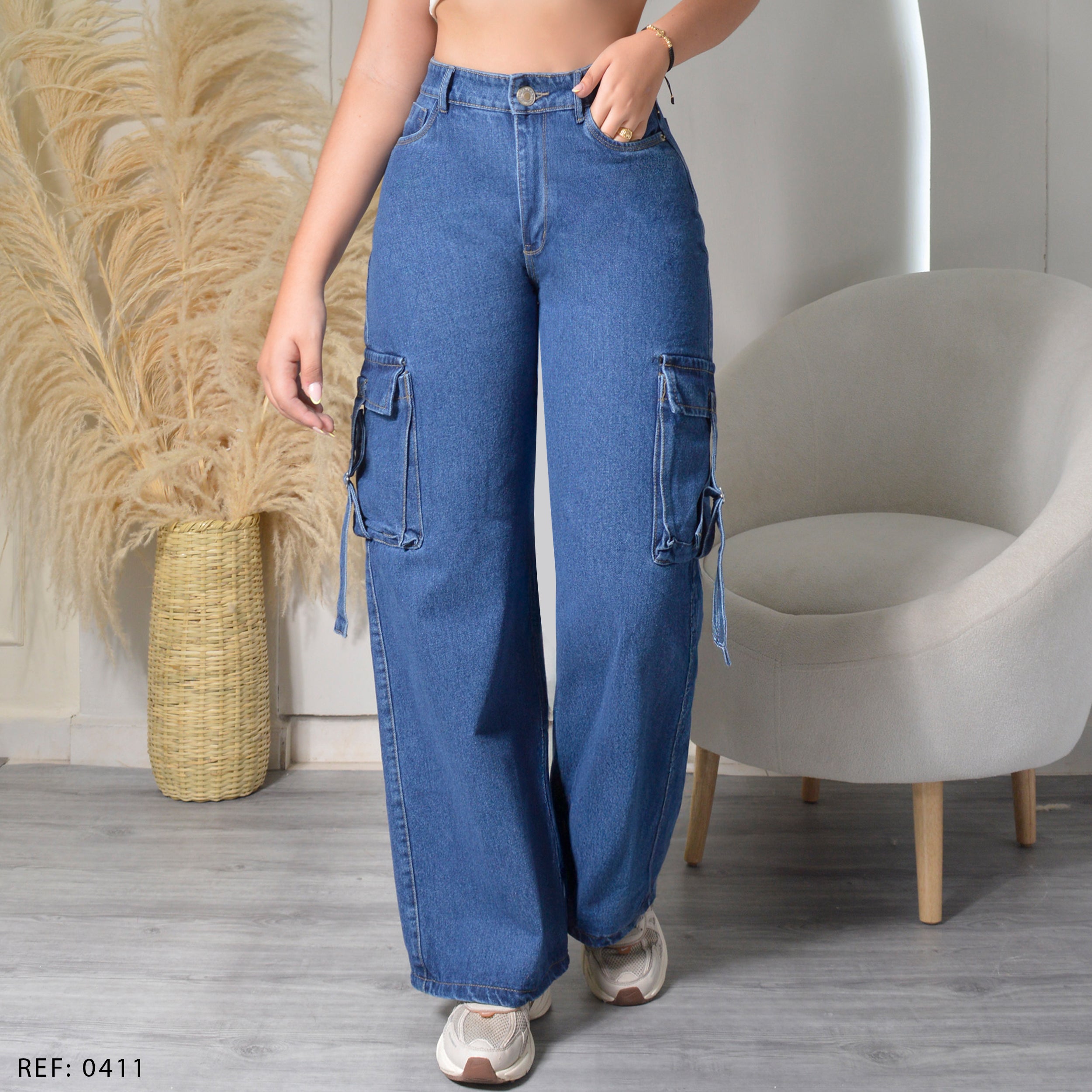 JEAN STRAIGHT LENGHT RIGIDO TIRO ALTO 0411