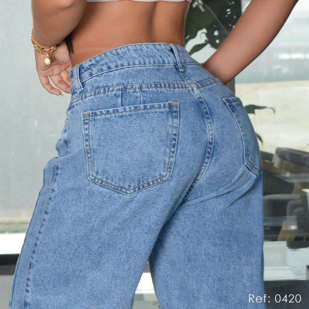 JEAN STRAIGHT LENGHT RIGIDO TIRO ALTO 0420