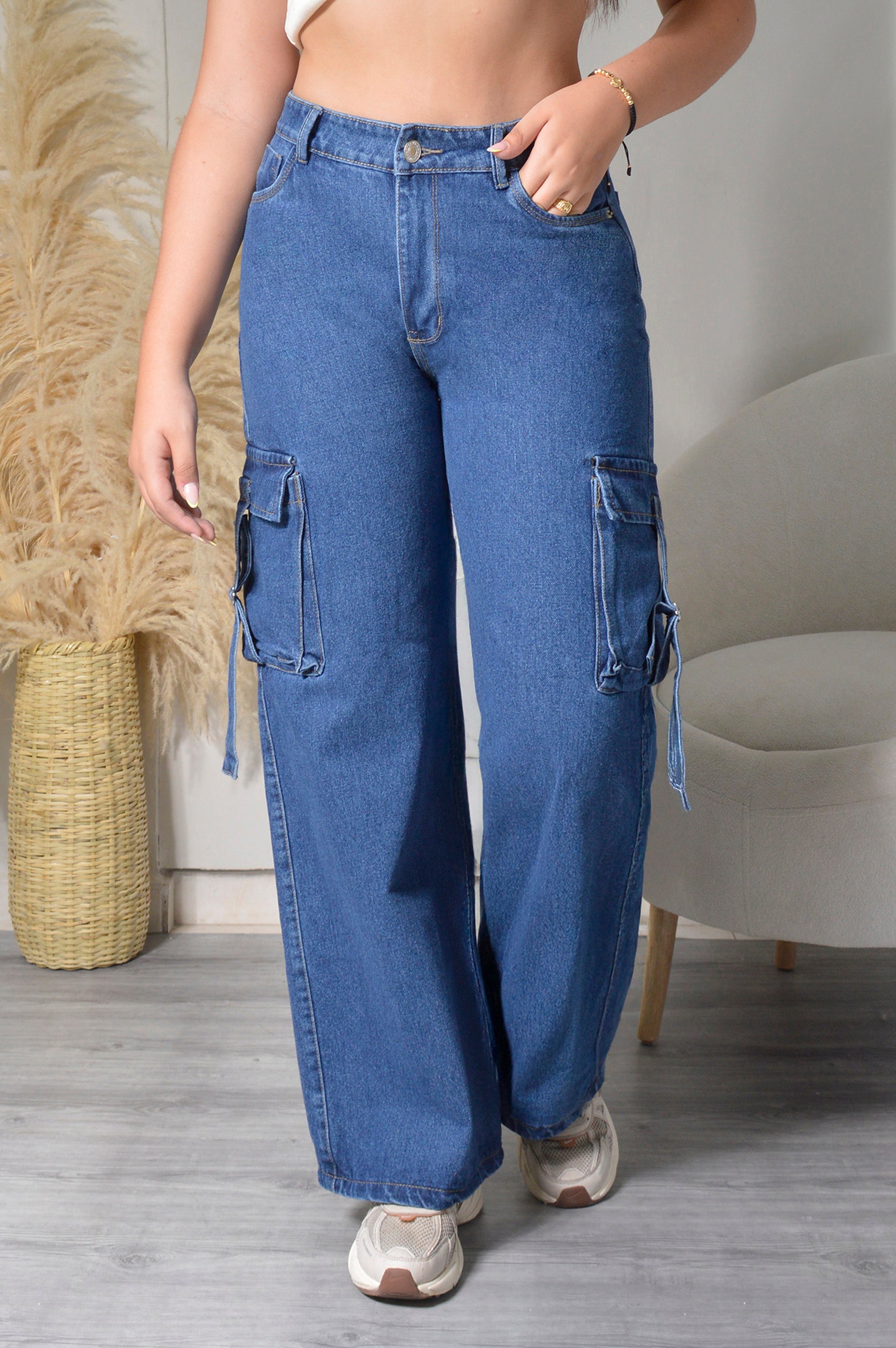 JEAN STRAIGHT LENGHT RIGIDO TIRO ALTO 0411