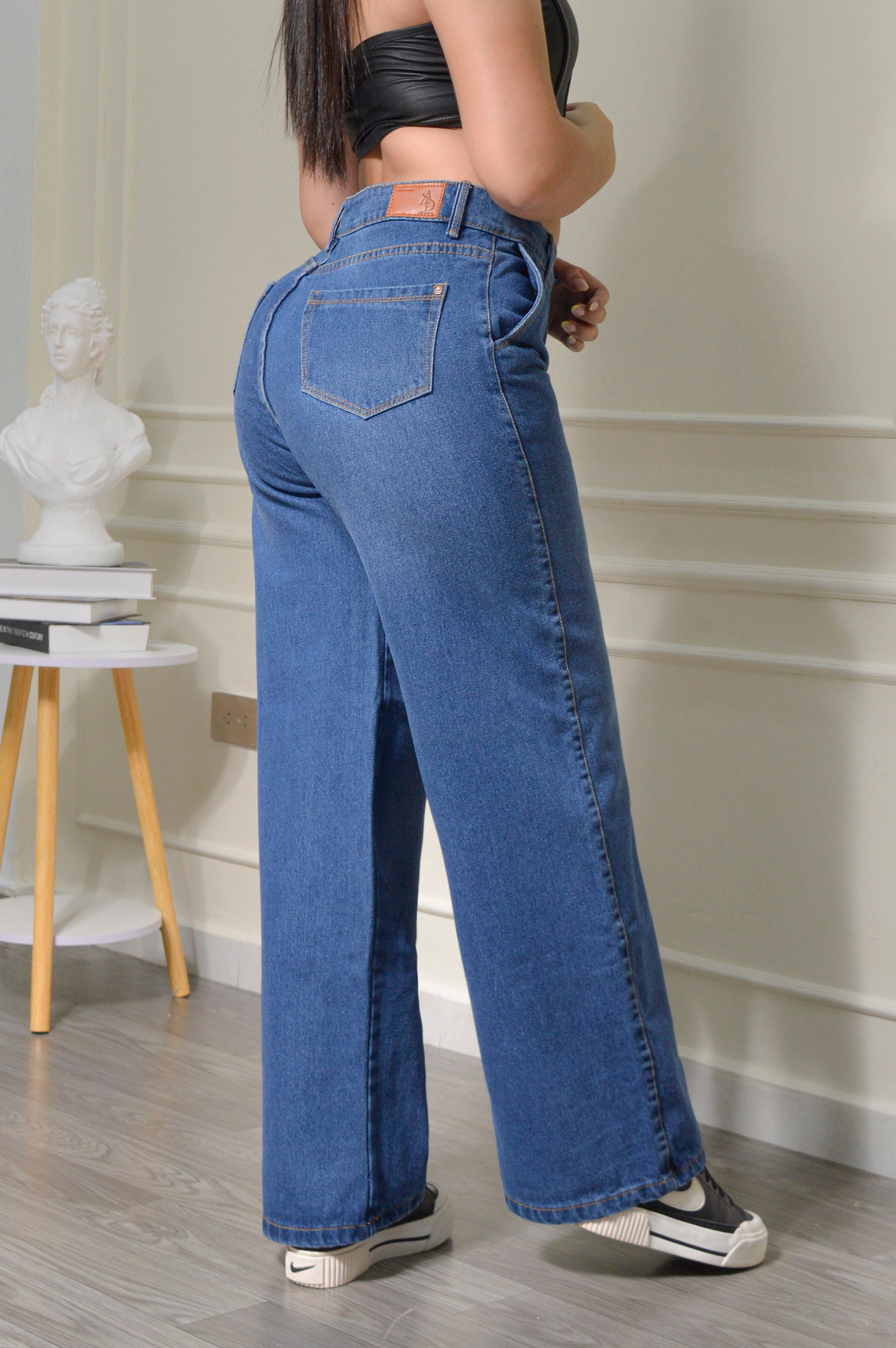 JEAN STRAIGHT LENGHT RIGIDO TIRO ALTO 0401