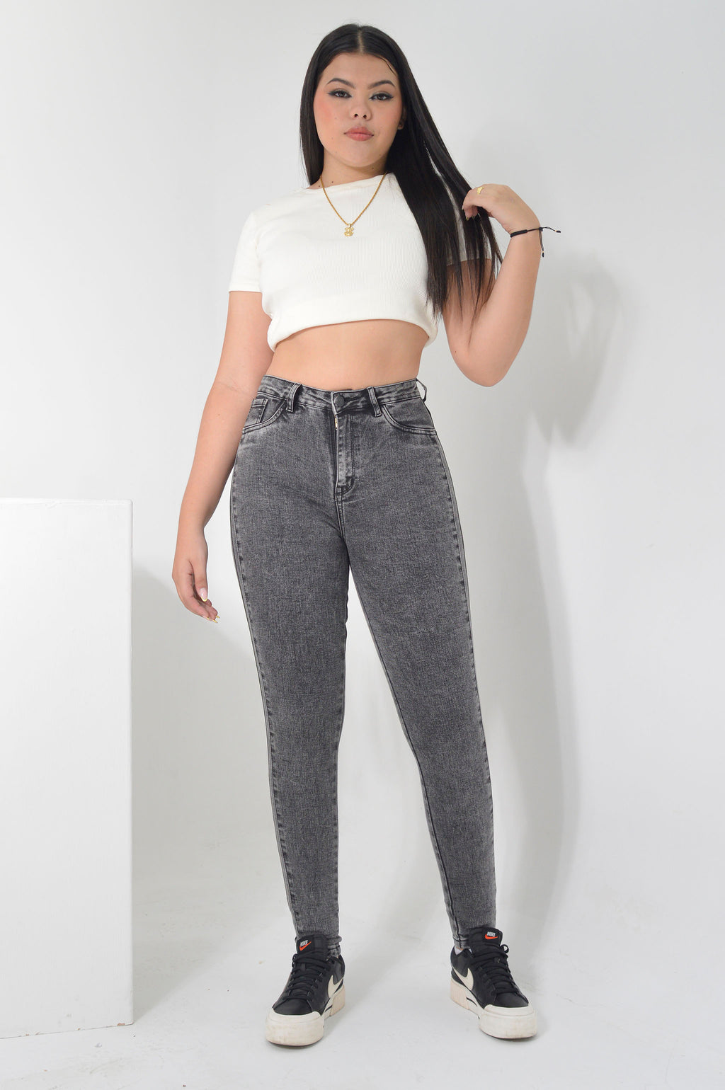 JEAN SKINNY STRETCH TIRO ALTO 0307