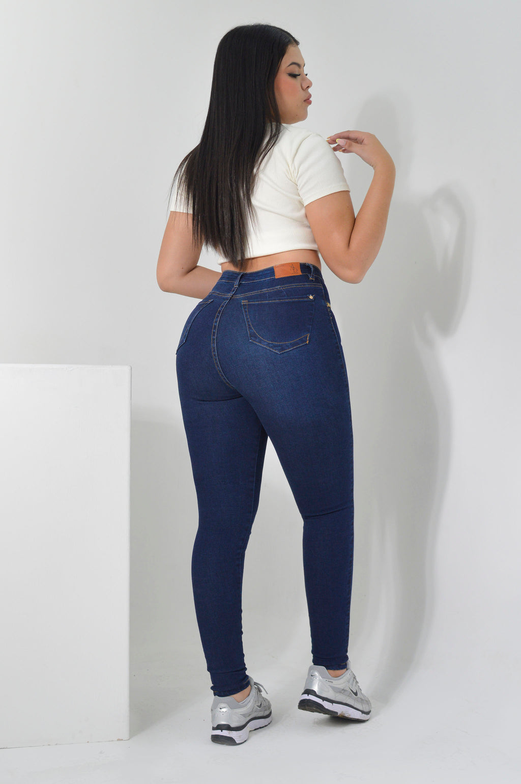 JEAN SKINNY STRETCH TIRO ALTO 0305